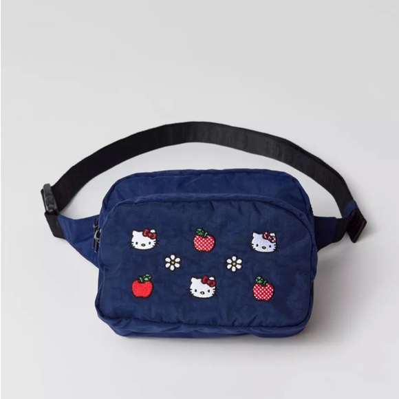BAGGU Embroidered Hello Kitty Fancy Pack - Picture 4 of 12